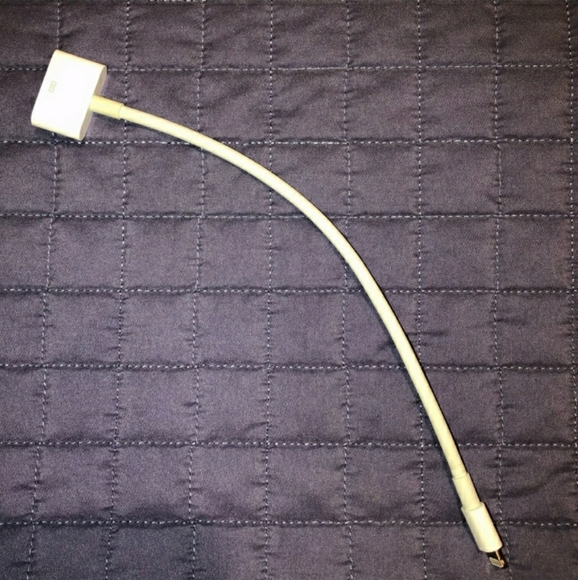 Apple Lightning To 30-Pin Adapter - 8" - Picture 1 of 10